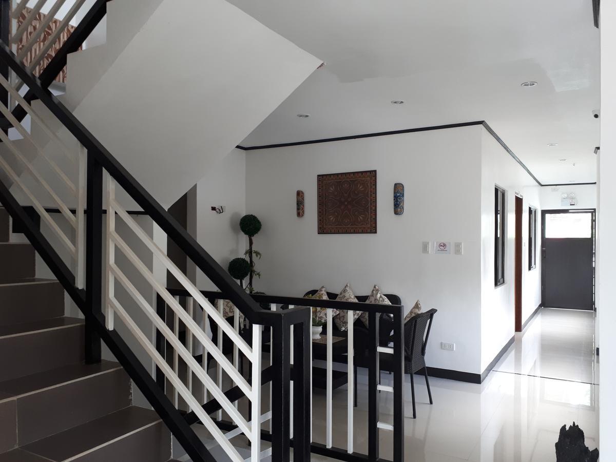 Kent Travellers' Inn Coron Bagian luar foto