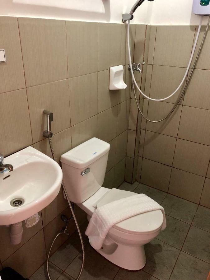 Kent Travellers' Inn Coron Bagian luar foto